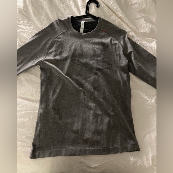 Lululemon metal vent tech long sleeve medium - Picture 1 of 1